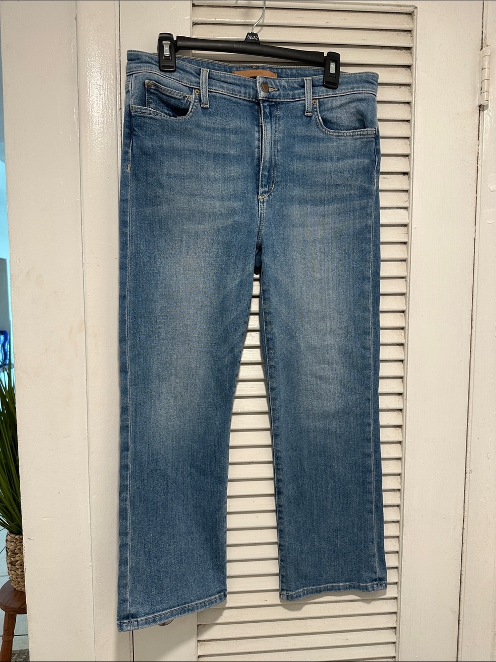 Joe's Jeans Light Blue Denim with Tan Leather Label